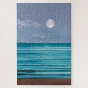 Puzzle Lune se lève au-dessus de la mer turquoise