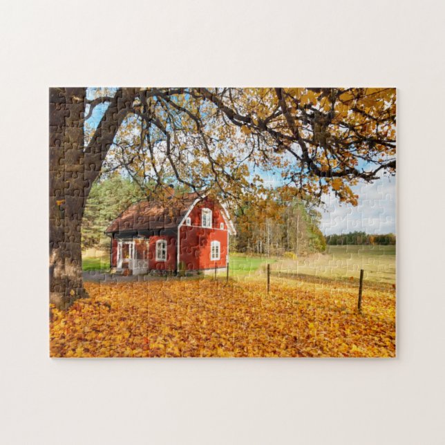 Puzzle Maison Suédoise Rouge parmi les feuilles d'automne (Horizontal)