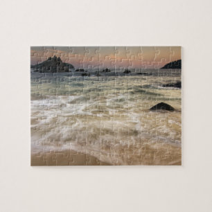 Puzzle Mexique, Guerrero, Zihuatanejo. Faire du surf le