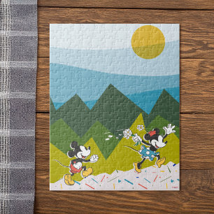 Puzzle Mickey & Minnie faisant de la randonnée dans les m