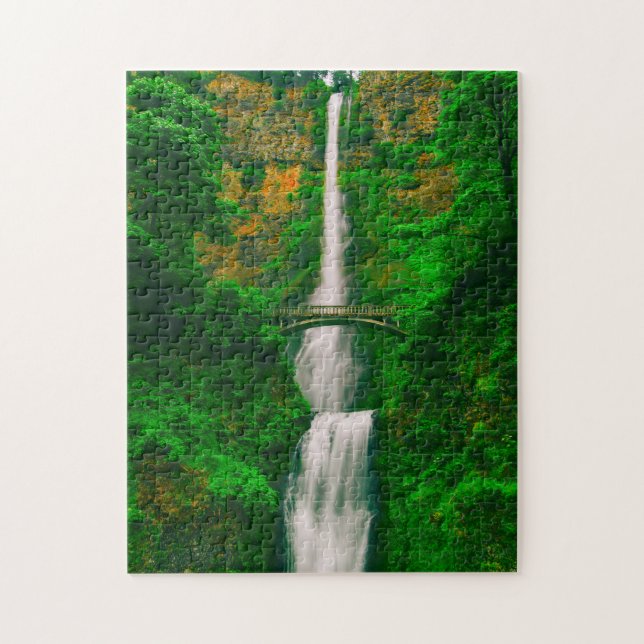 Puzzle Multnomah Falls Oregon. (Vertical)