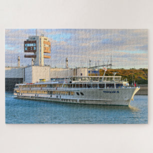 Puzzle Navire de croisière quittant l'écluse, rivière eur