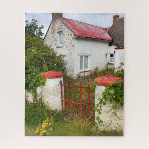 Puzzle Old Cottage Carne Wexford Irlande.