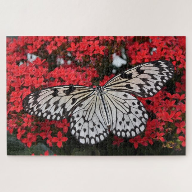 Puzzle Papillon noir et blanc en rouge Flower Bush (Horizontal)