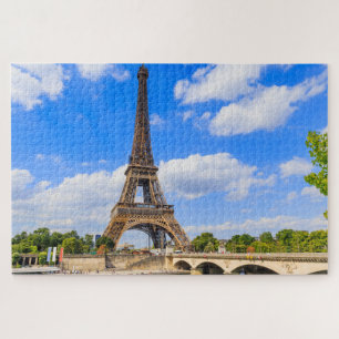 Puzzle Paris, tour Eiffel et rivière Seine, France.