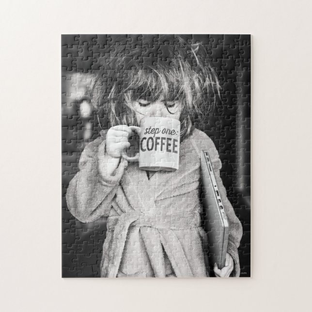Puzzle Petite fille boit du café (Vertical)