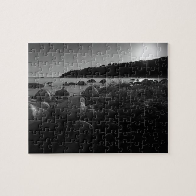 Puzzle photo noir et blanc du lac Lune (Horizontal)