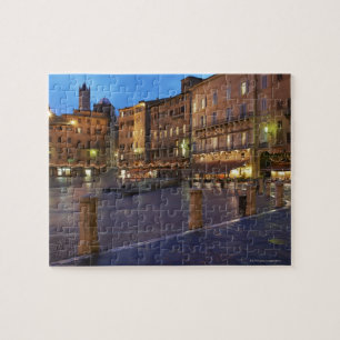 Puzzle Piazza Del Campo à la tombée de la nuit, Sienne.
