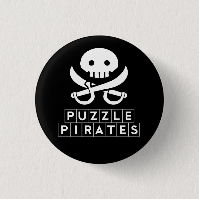 Puzzle Pirates Skull Button (Front)