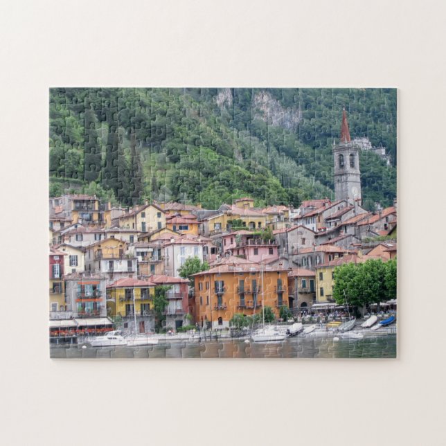 Puzzle Pittoresque Varenna, Italie sur le lac de Côme (Horizontal)