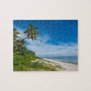 Puzzle Plage de Kolovai bordée de palmiers