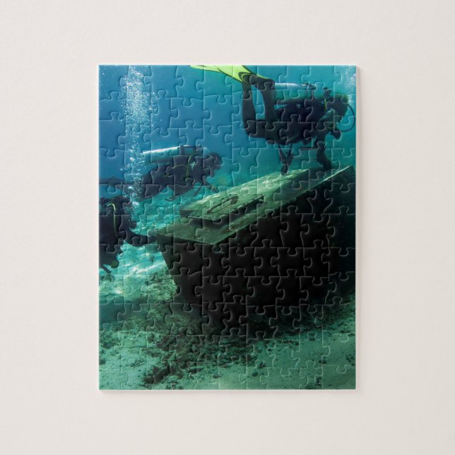 Puzzle Plongeurs sous-marins avec coffre au trésor (Vertical)
