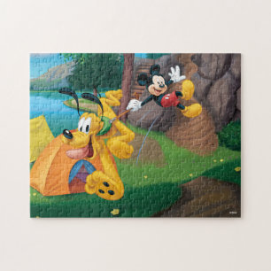 Puzzle Pluton emmenant Mickey Mouse à la course