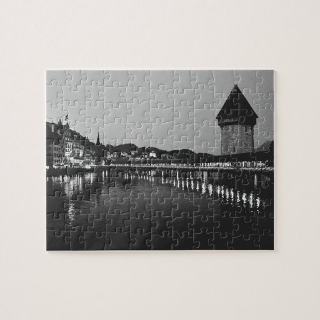 Puzzle Pont de chapelle de luzerne (Suisse) + Rivière (Horizontal)