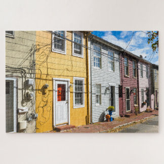 Puzzle Rangée de vieilles maisons colorées en bois
