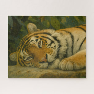 Puzzle Reverie forestière - Tigre de repos dans la lumièr