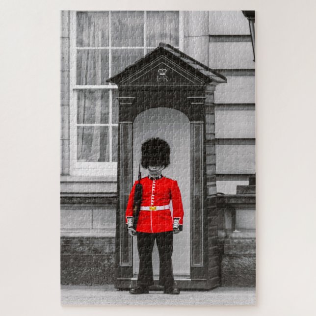 Puzzle Royal London Guards. (Vertical)
