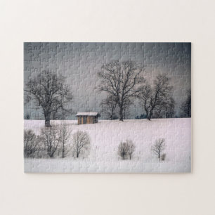 Puzzle Scène hivernale, colline et arbres, cabane
