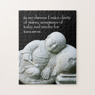 Puzzle Sculpture de jeune moine en pierre de moine calme
