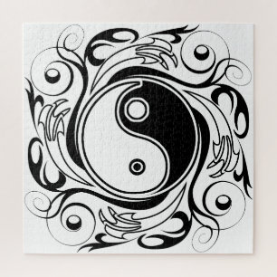 Puzzle Symbole Yin & Yang noir et blanc de style tatouage