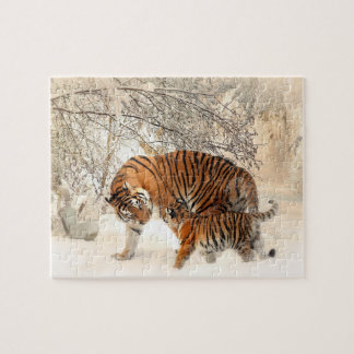 Puzzle Tigre avec petit dans la neige