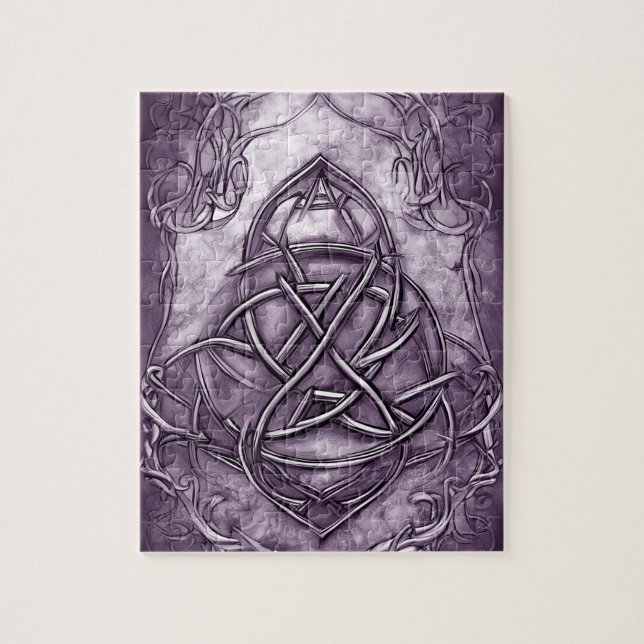 Puzzle Triquetra Trinity Knot Lavender Purple Faux Métal (Vertical)