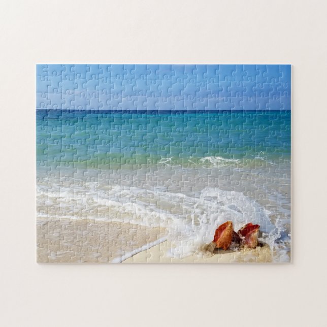 Puzzle Vague d'océan de plage sur les coquillages de conc (Horizontal)