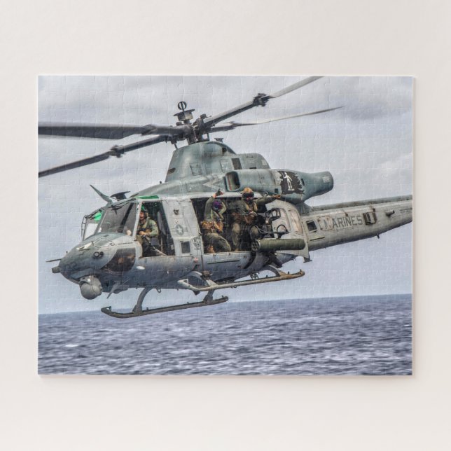 Puzzle VENOM UH-1Y (16 x 20 POUCES) (Horizontal)