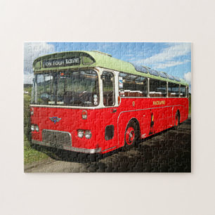 Puzzle Vieux bus de Macbraynes sur l'île de Bute Jigsaw P