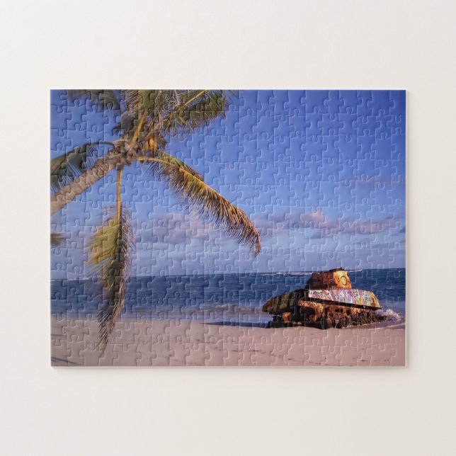 Puzzle Vieux réservoir de guerre militaire Porto Rico. (Horizontal)