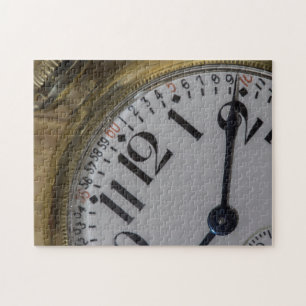 Puzzle vintage antique de montre de poche d'or