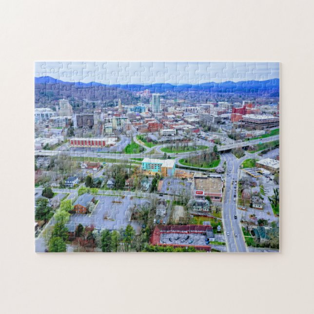Puzzle Vue aérienne du centre-ville d'Asheville (Horizontal)