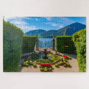 Puzzle Vue pittoresque sur le jardin dans Villa sur le la