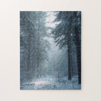 Puzzle Wintertime Scene in the Forest