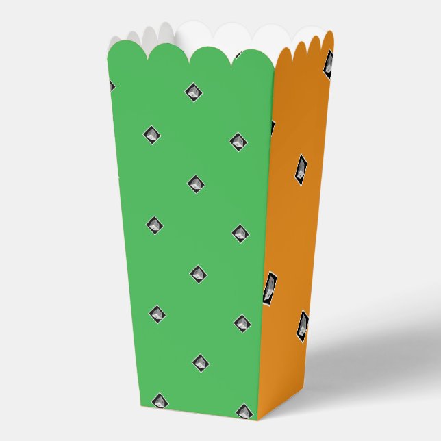 Pyramid Cube Repeat Orange + Green             Favor Box (Front)