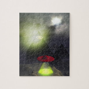 Pyramide d'Illuminati et puzzle d'UFO