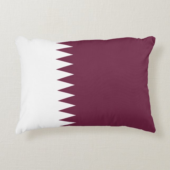 Qatar flag accent pillow (Front)