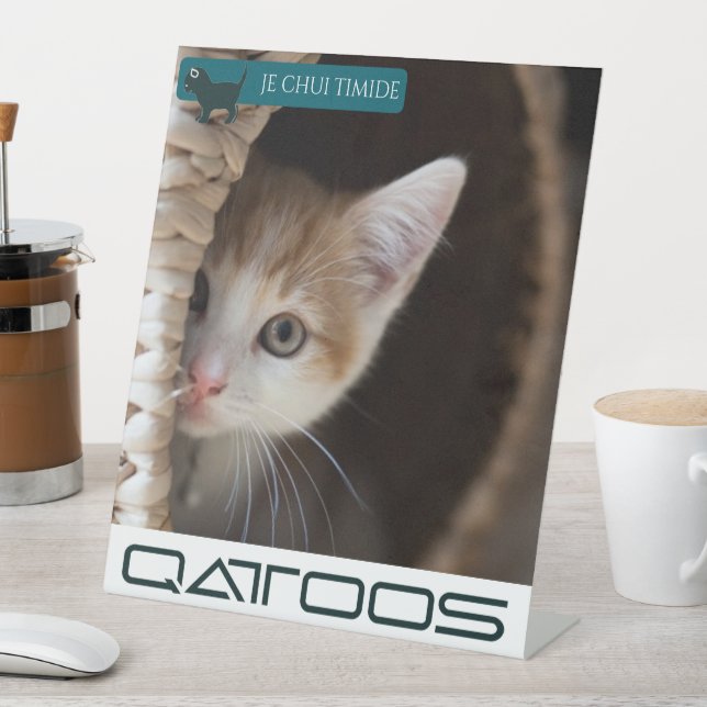 QATTOOS  PEDESTAL SIGN (In SItu)