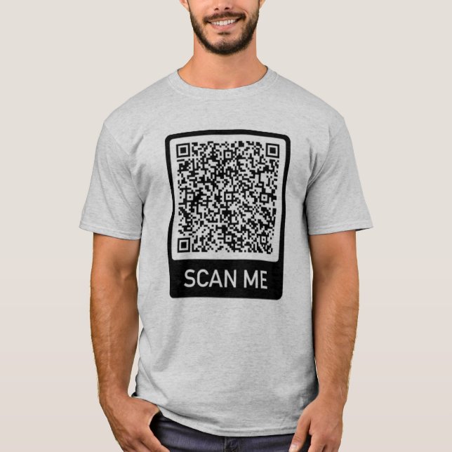 QR Code Scan Me Personnalisé Surprise T-Shirt Cade (Devant)