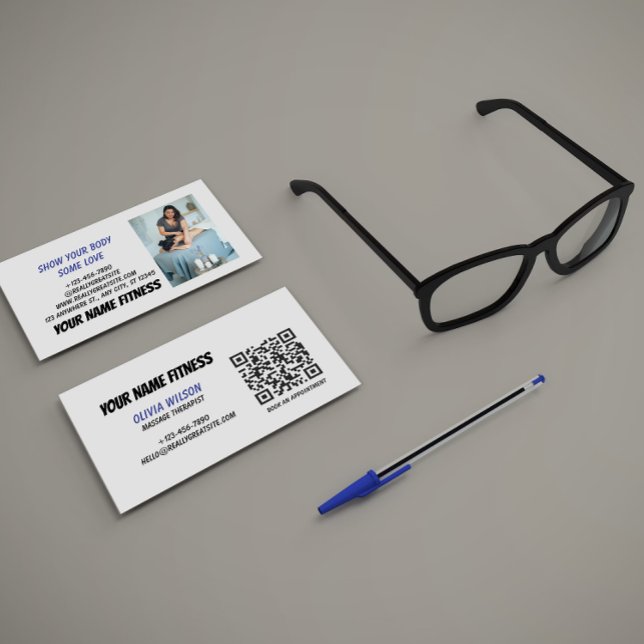 QR Code Social Media Modern Business Card (Creator Uploaded)