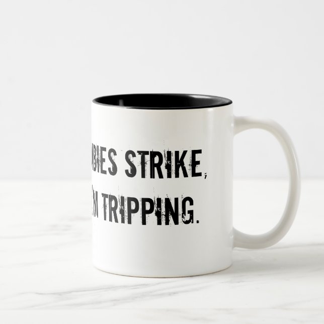 Quand les zombies frappent la tasse de café (Droit)