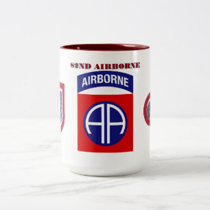 quatre-vingt-deuxième TASSE AÉROPORTÉE