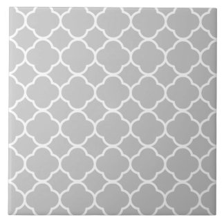 Quatrefoil Pattern Grey Tile