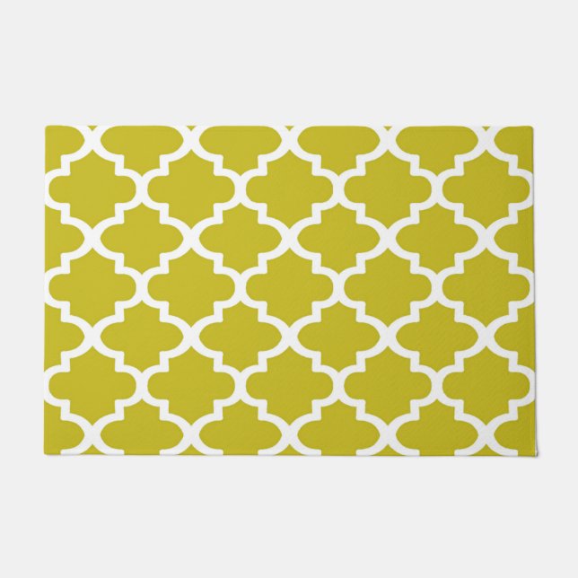 Quatrefoil Pattern In Yellow Doormat (Front)