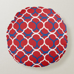 Quatrefoil Red Blue White Patterns Chrismas 2020 Round Pillow