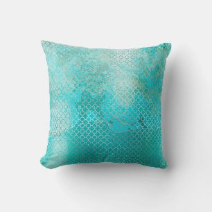 Quatrefoil  Silver Beach Aqua Ocean Grungy Steel Throw Pillow