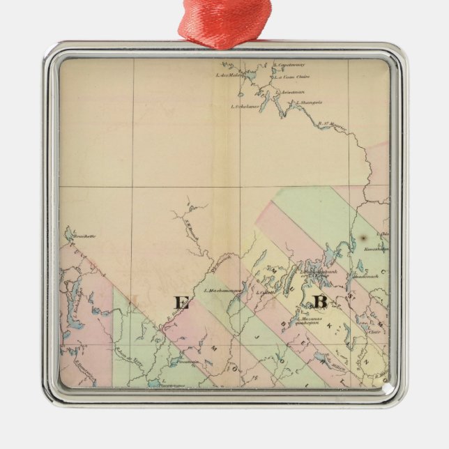 Quebec 3 metal ornament (Front)