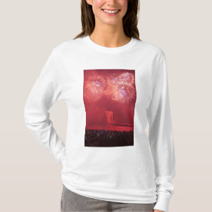 Quebec City, Quebec, Canada. Fireworks at Parc T-Shirt