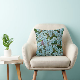 Queen Anne's Lace White Flowers Throw Pillow