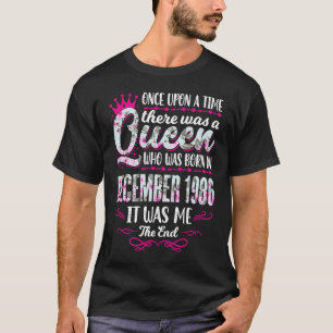 Queen Born in December 1986  Cute Women 35th Birth T-Shirt